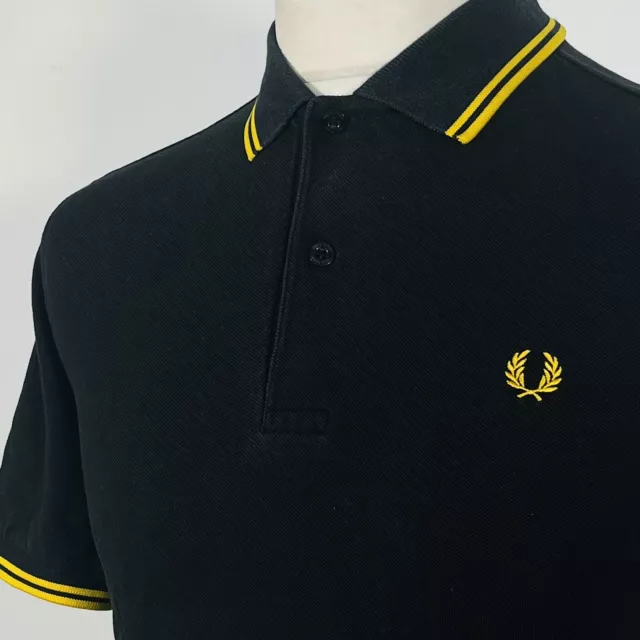 Polo Fred Perry Nero/Nuovo Giallo M1200 (M) Scooter Mod Retro Casual Vintage
