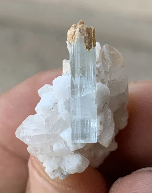 35 Carats beautiful Translucent Aquamarine Crystal Specimen From Skardu