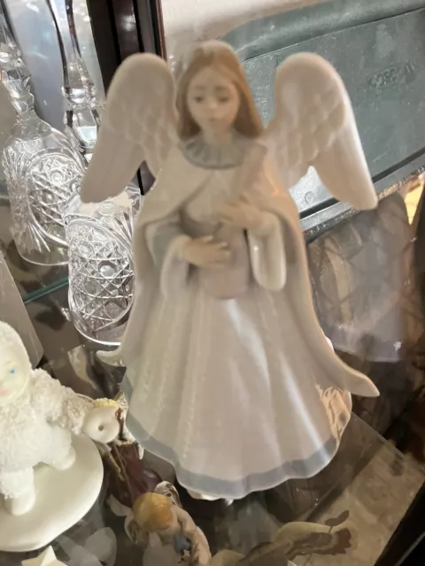 lladro Tree Topper 5963 Angelic Melody Angel With Mandolin￼