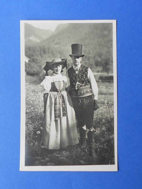 Cartolina Postcard Costumi festivi Siusi alla Sciliar Viaggiata