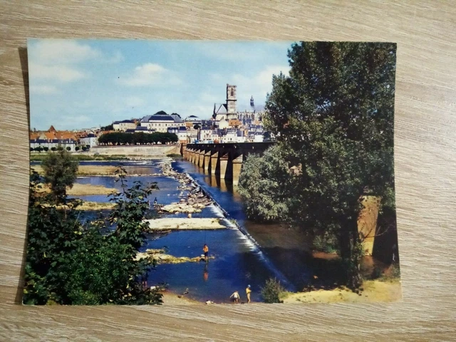Cpsm Cpm Nevers Les Bords De La Loire Et Le Pont