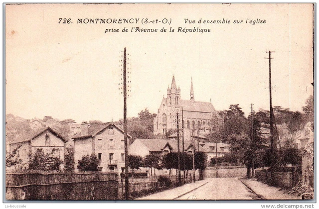 95 MONTMORENCY - vue d'ensemble sur l'eglise