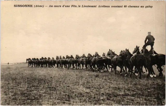 CPA Militaire Camp de SISSONNE - Au cours d'une Féte (92160)