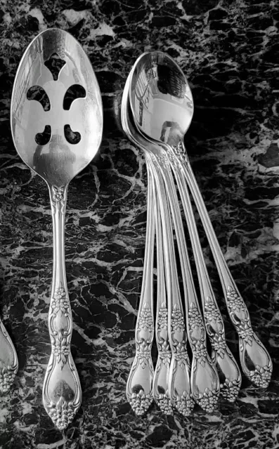 7 Iced Tea Spoons & 1 Serving Sp. Oneida WM A Rogers Deluxe HUNTINGTON Stainless