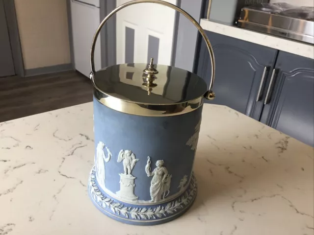 Antique Wedgwood Silver Plated Biscuit Barrel / Ice Bucket, Circa 1930.