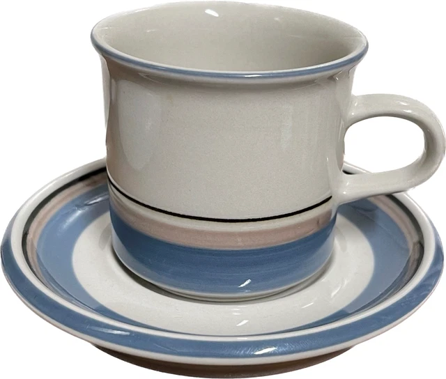 ARABIA UHTUA COFFEE Cup & Saucer Set of 4 Tea Finland ARABIA UHTUA COFFEE Cup & Saucer Set of 4 Tea Finland