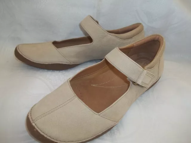 Clarks artisan flats on sale
