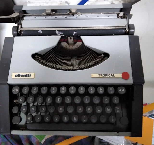 Macchina Da Scrivere Olivetti Tropical