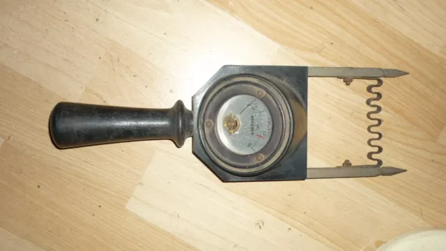 ancien appareil de mesure testeur batterie voltmetre amperemetre