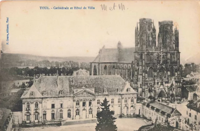 Cpa Meurthe Et Moselle 54 Toul Cathedrale Et Hotel De Ville