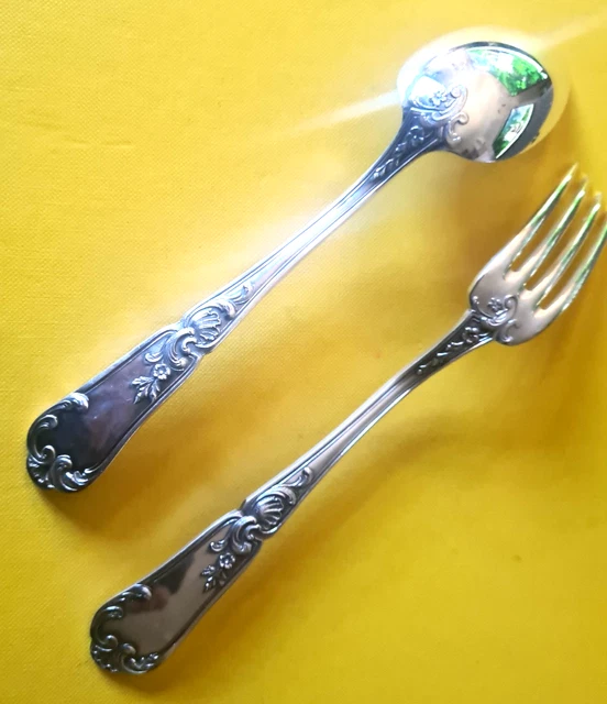 12 couteaux DIXI en metal argenté modele au filet - Vendu