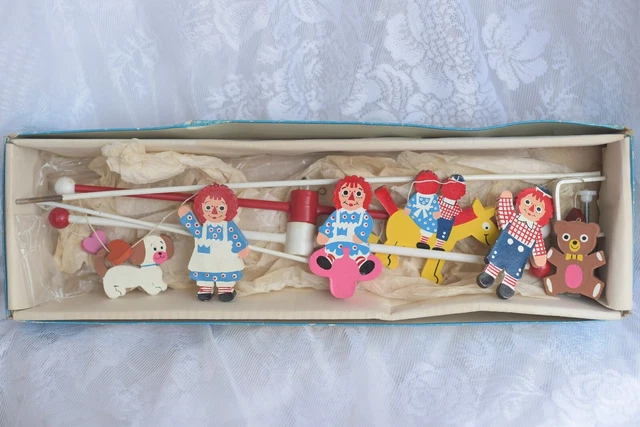 Vintage Knickerbocker Raggedy Ann & Andy Baby Crib Mobile #3605 Original Box (M)