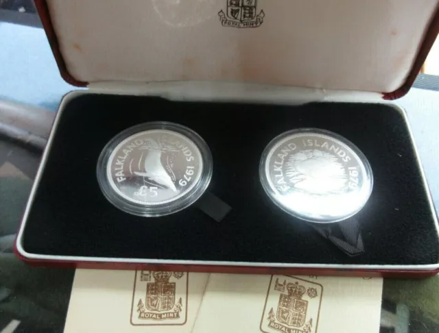 1979 ROYAL MINT FALKLAND ISLANDS £5 & £10 CONSERVATION SILVER PROOF COIN SET cc1