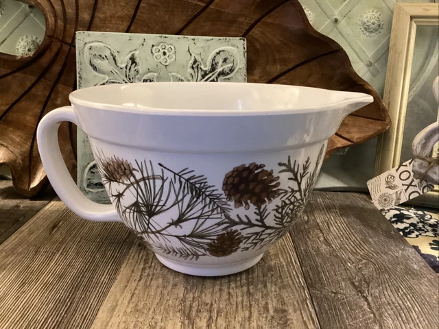 Pinecone & Needles Stonewall Kitchen Batter Mixing Bowl Handle Spout Non Slip P