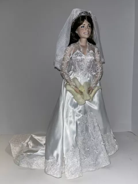 The Princess Kate Bride Porcelain Doll by Danbury Mint NIB