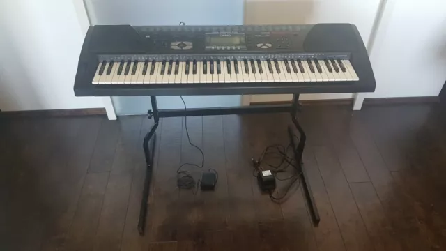 Keyboard Casio WK-1300 inkl. Pedal und Ständer - Nur für Selbstabholung