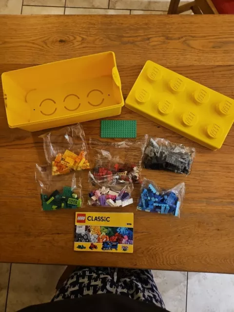 LEGO CLASSIC Medium Creative Brick Box 10696 100% Complete Set - See Description