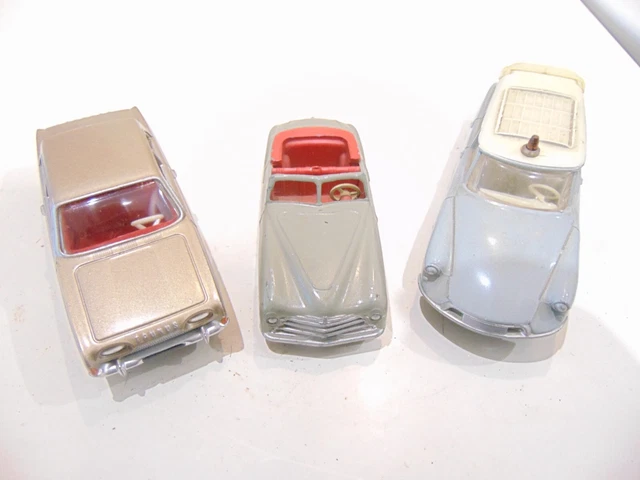 Sold at Auction: [DINKY TOYS] & DIVERS Lot d'environ 17 VOITURES modèles réduits (Joustr
