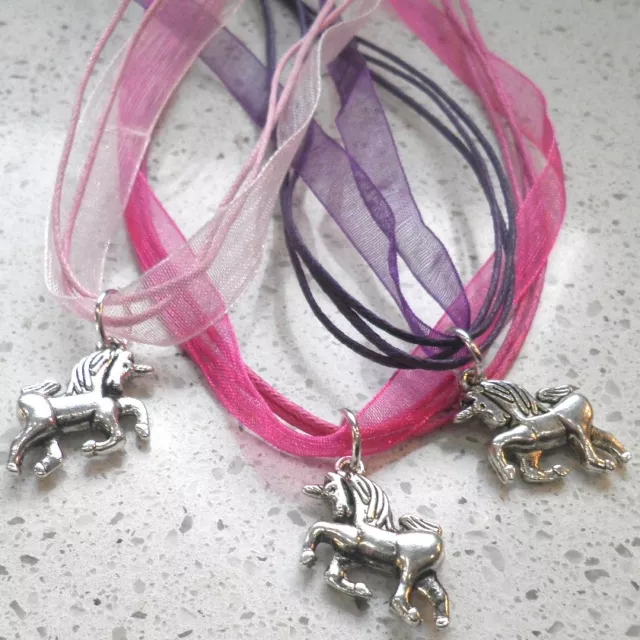 LOT de 3 COLLIERS RUBAN et CORDON FUCHSIA/ROSE/VIOLET PENDENTIF LICORNE UNICORN