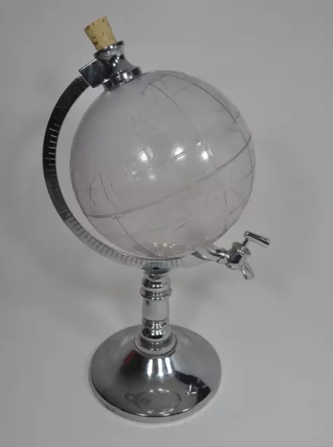 Godinger Silver Art Co. Decantador de globo de plástico con dispensador de licor a base de metal de 13
