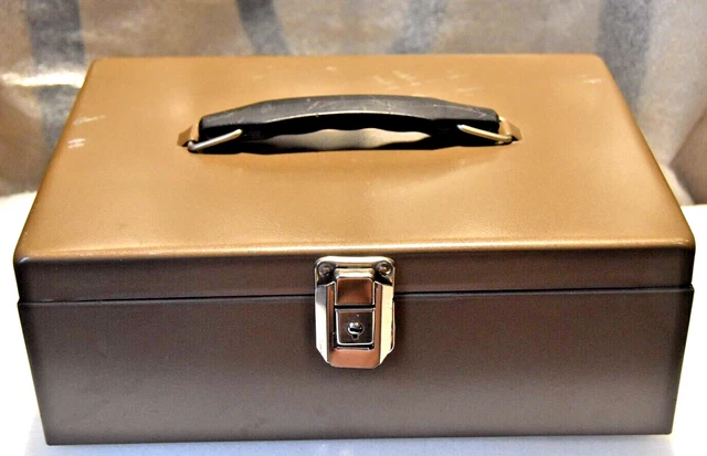 CASH BOX Steel Metal w/Handle Vintage USED