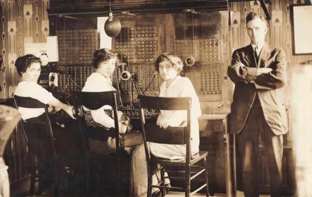 SW Lake Odessa MI RPPC 1914 INTERIOR Citizens Telephone Young Switchboard GALS!