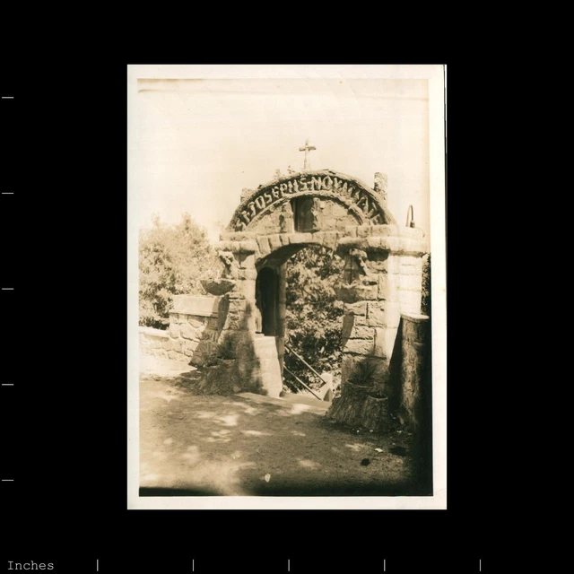 Old Vintage Photo GARDEN ARCH OF SAINT JOSEPH RELIGIOUS SCENE