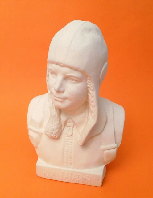 Busto di porcellana russo sovietico del primo astronauta nello spazio...