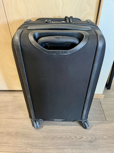 Tumi Alpha 3 International Expandable Dual Access 4 Wheeled Carry-On 2