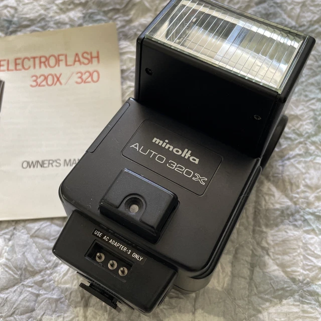 Minolta Auto 320X Black Shoe Mount Electroflash for Konica Minolta Film Camera 2