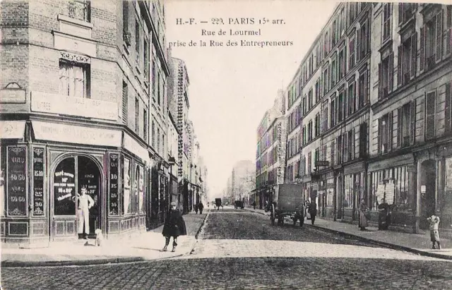 75 - PARIS 15e arr. Rue de Lourmel prise de la rue des Entrepreneurs
