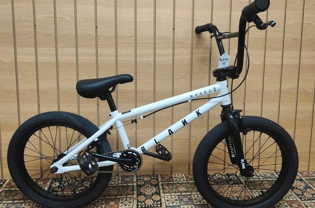 CUSTOM 18