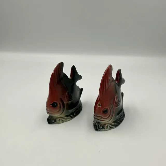 Australian Pottery Darbyshire Fish Salt & Pepper Shakers Pair  Sticker 2