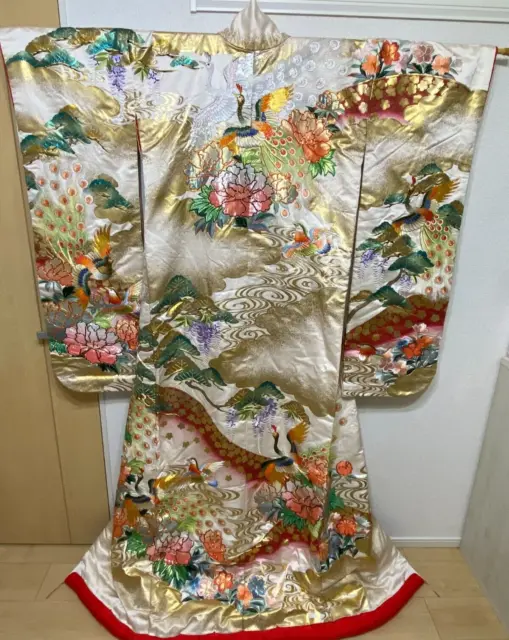 Iro Uchikake Red Gold Beautiful Japanese Kimono Luxurious Wedding Peacock Flower