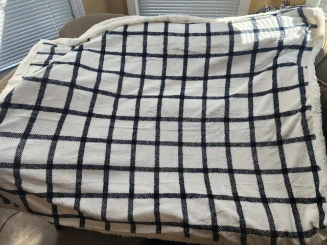 Eddie Bauer - Throw Blanket Reversible Sherpa Bedding Warm & Lightweight Home...