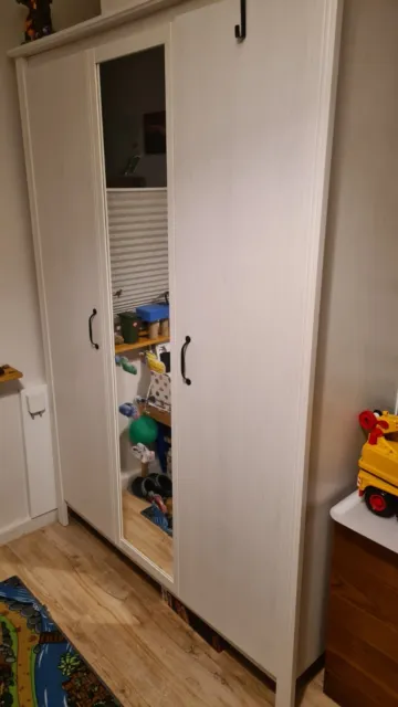 IKEA Brusali Kleiderschrank mit Spiegel Schrank Kinderzimmer Schlafzimmer