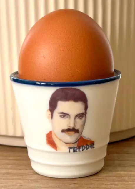 FREDDIE MERCURY Queen SINGLE EGGCUP  EGG CUP Blue & White col