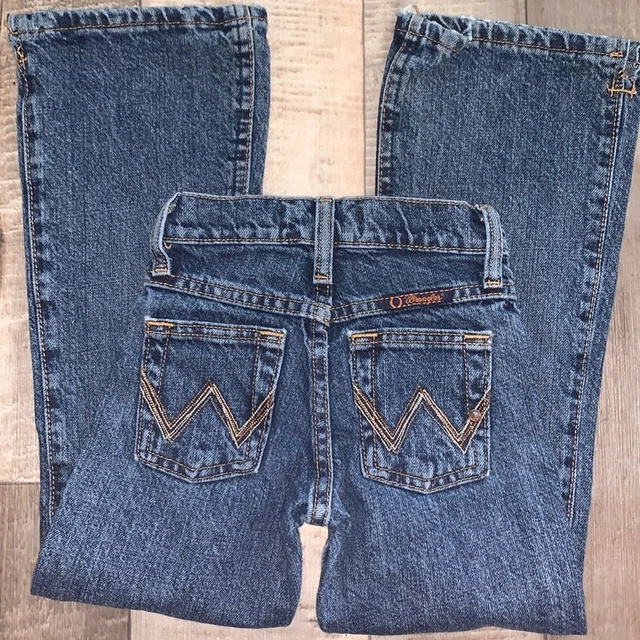 WRANGLER CASH style jeans- size 6 slim