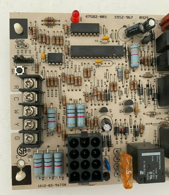 HONEYWELL LENNOX 47582001 Furnace Control Circuit Board 1012967 used