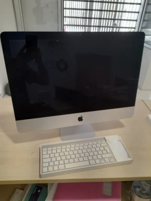 Pc All-in-one Apple MF883T/A iMac 21,5" Quad-Core I5 1,4GHZ/8GB/500GB (MF883T/A)