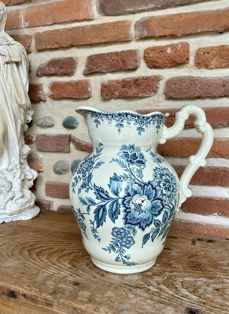 Vase Pichet Dentelé En Faïence De Rouen Fait Main - 20 Cm Haut - Décor Floral Peint Main