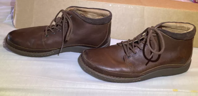 BORN NIGEL CHUKKA Boots Mens Size 8.5M Brown Leather H48306 Hand Made ...