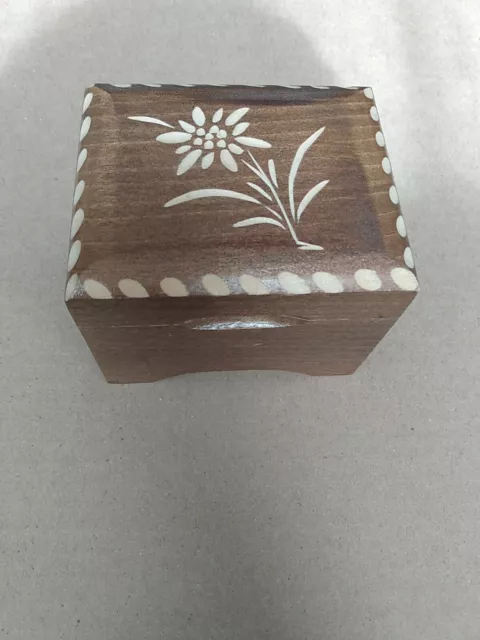 Mapsa Music Box With Swiss musical movement Nach Dem Regen Mapsa Music Box With Swiss musical movement Nach Dem Regen