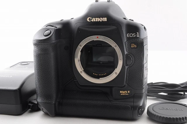 [Near Mint] Canon EOS 1DS Mark II 16.7MP Digital SLR Camera Black