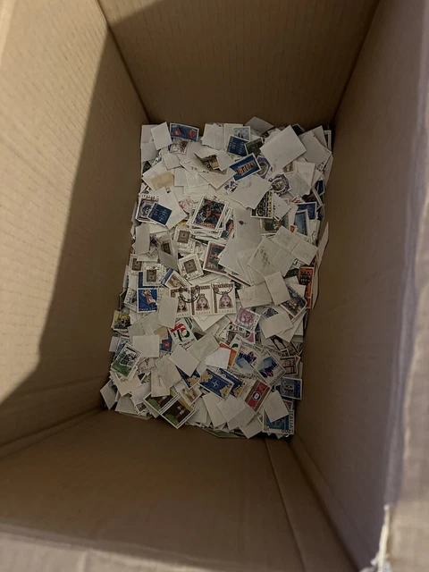 (LOT-VRAC) plus de 10000très beaux timbres ITALIE oblitérés à trier LOTTO ITALIA