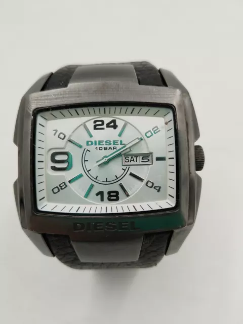 Montre diesel hotsell 10 bar prix