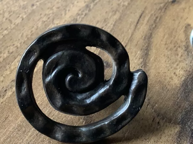 Atlas Oil Rubbed Bronze Cabinet Knob LOT OF 30 KNOBS 1-1/4" Round Spiral Scroll