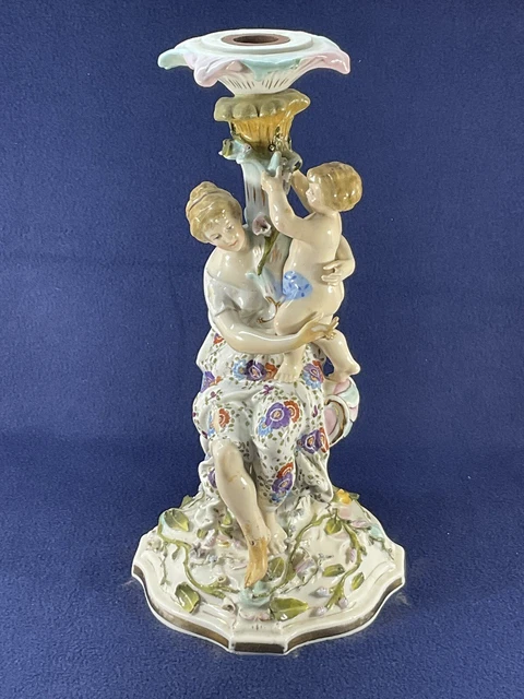 Lot De 2 Bougeoirs En Porcelaine Allemande De La Marque Kaiser, Bon état