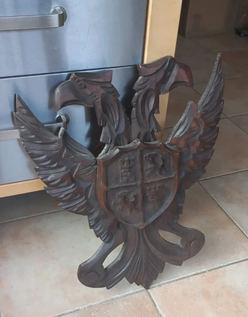Trophées En Bois Sculpté - 139 en vente sur