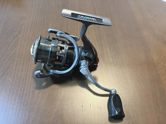 DAIWA EXIST 12 2506H Spinning Reel, Used with Wear, Smooth
